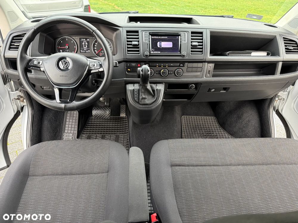 Volkswagen Caravelle 2.0 TDI L2 Comfortline DSG - 8