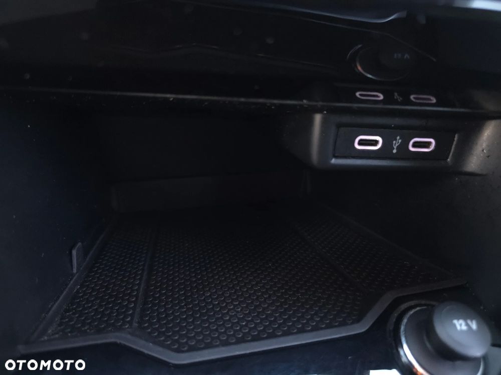 Volkswagen T-Roc 1.0 TSI Life - 24