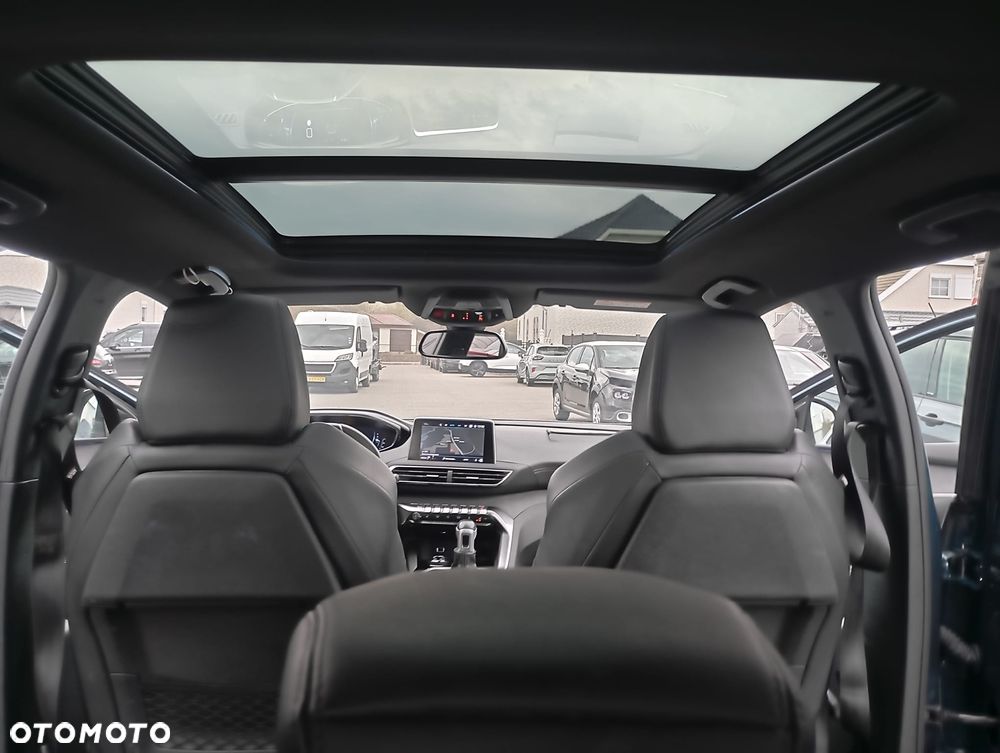 Peugeot 5008 - 12