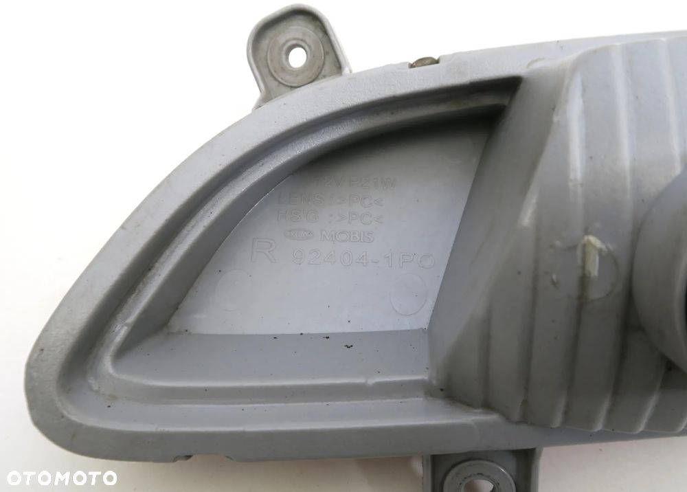 KIA VENGA 2010 - lampa L+R lampy w zderzak tył + wiązka ORYGINAŁ OE - 4