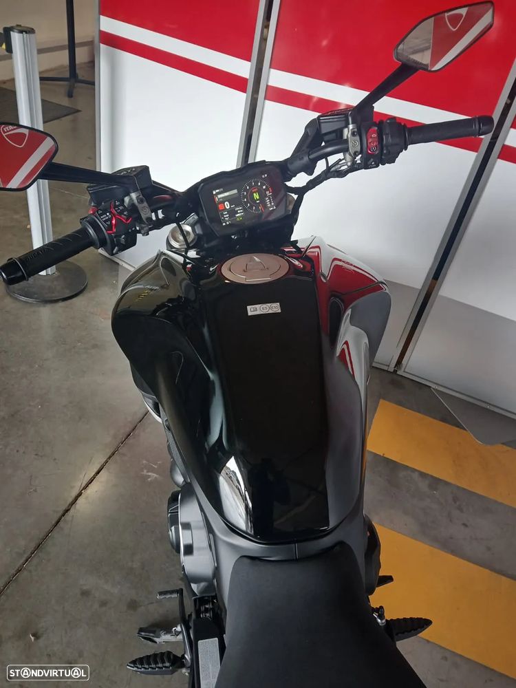 Ducati Diavel V4 - 11