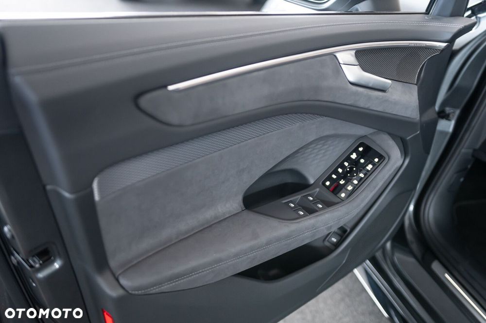 Audi A6 Avant - 17