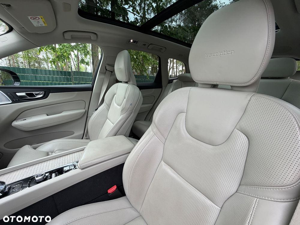 Volvo XC 60 T8 Plug-In Hybrid AWD Inscription Expression - 13