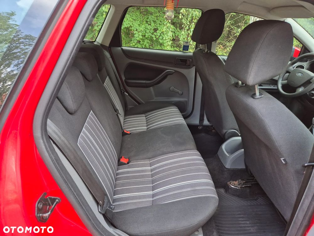 Ford Focus - 19