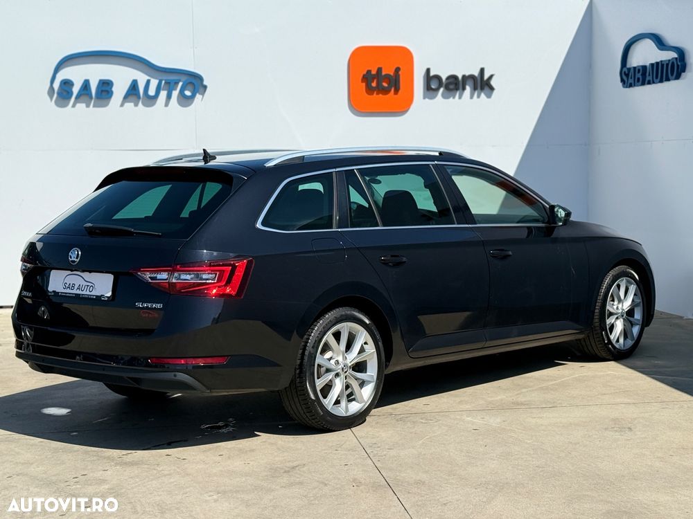 Skoda Superb 2.0 TDI DSG Premium Edition - 26