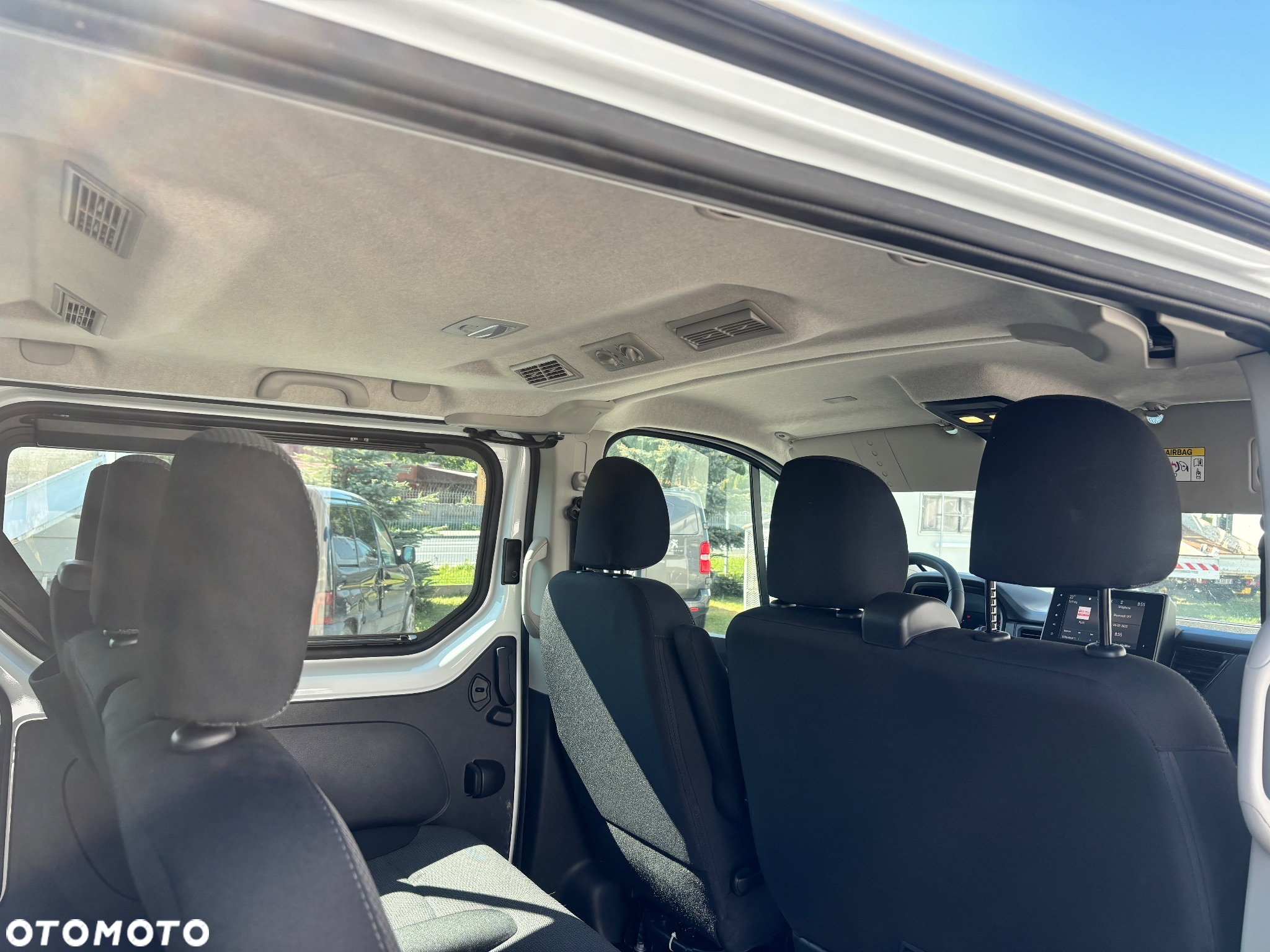 Renault Trafic 2.0 dCi L2H1 HD Extra (bryg.) - 8