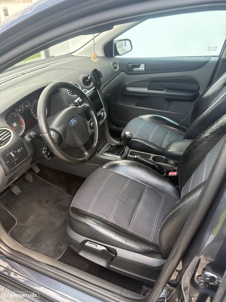 Ford Focus SW 1.6 TDCi Titanium - 10