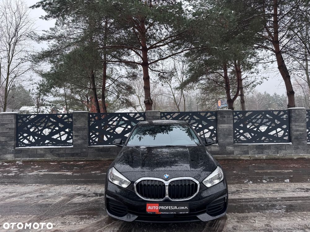 BMW Seria 1 118d M Sport Shadow - 33