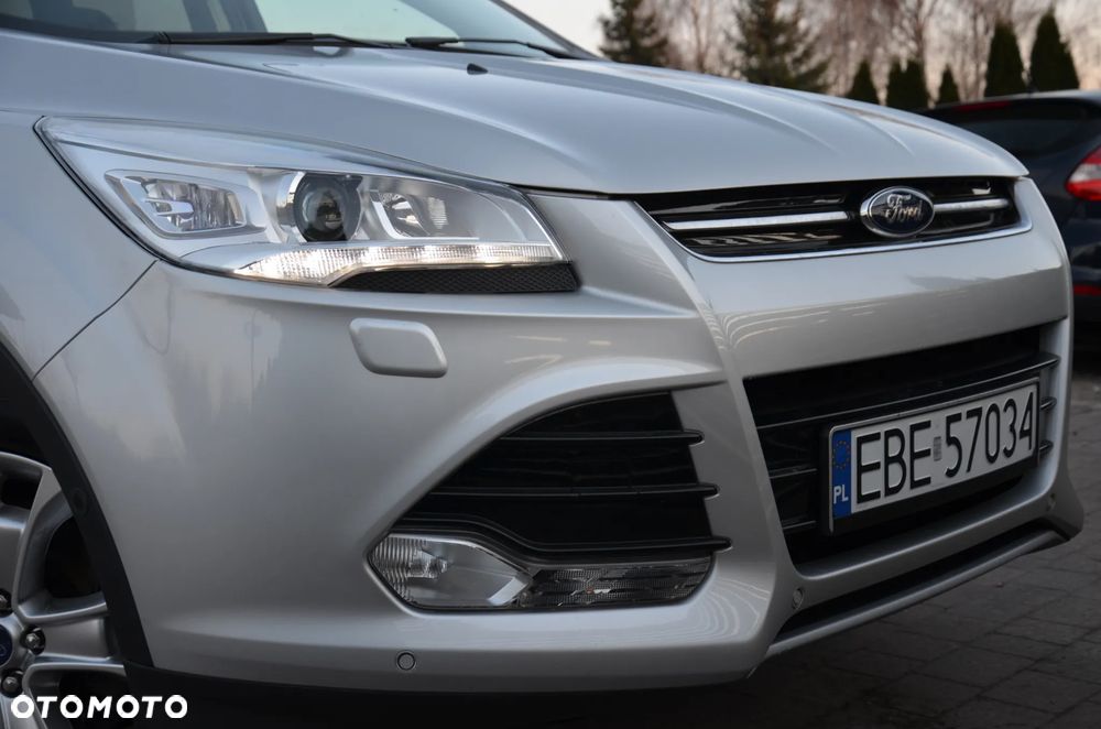 Ford Kuga 2.0 TDCi 4x4 Titanium - 4