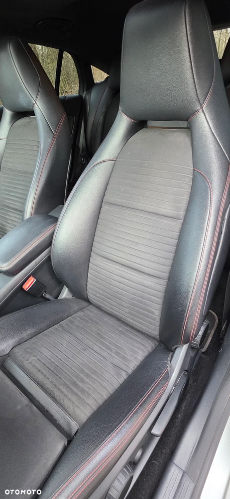 Mercedes-Benz CLA 180 7G-DCT AMG Line - 17