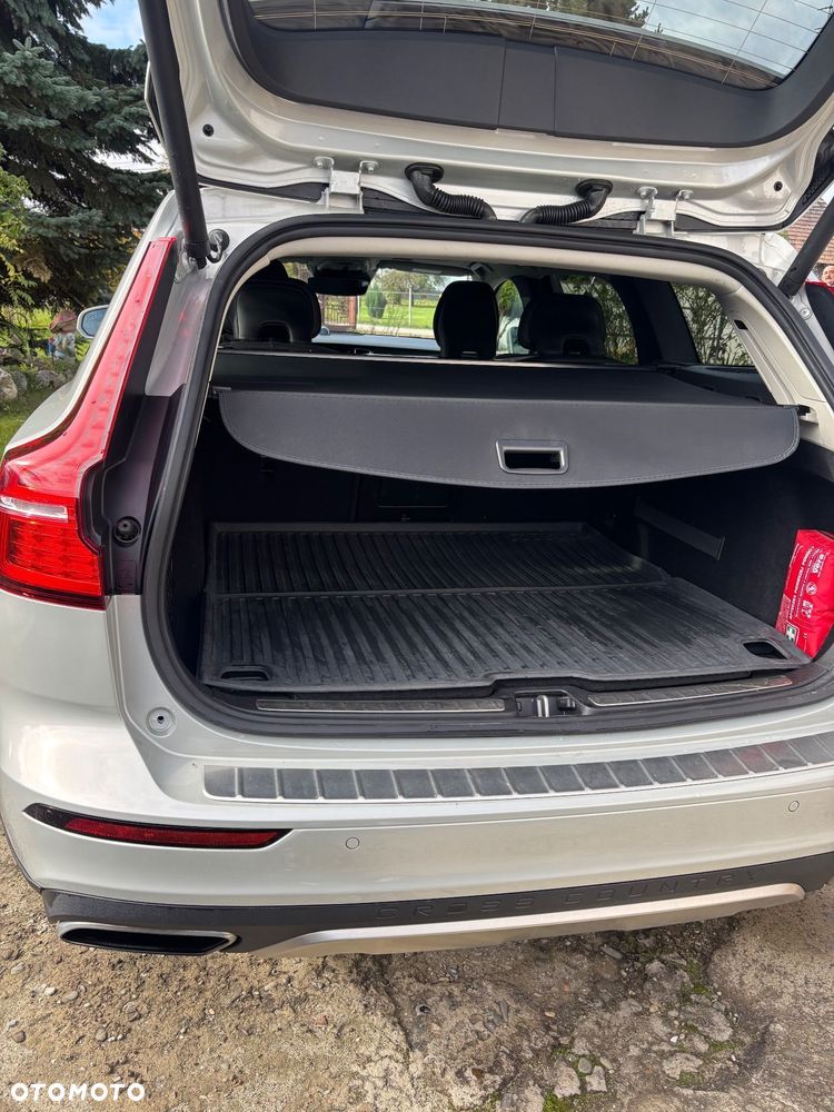Volvo V60 Cross Country T5 AWD Geartronic - 31