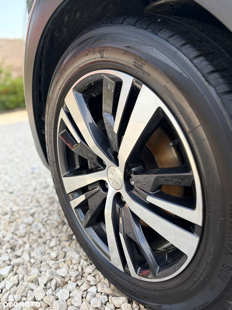 Peugeot 5008 - 8