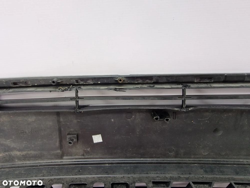 KIA PICANTO II 11- KRATKA ŚRODKOWA ZDERZAKA PRZEDNIEGO PRZÓD , NR 86569-1Y000 , NR AUKCJI KR186 - 13