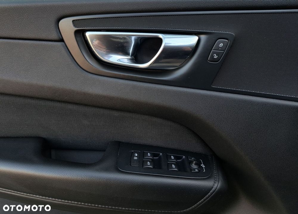 Volvo XC 60 - 24