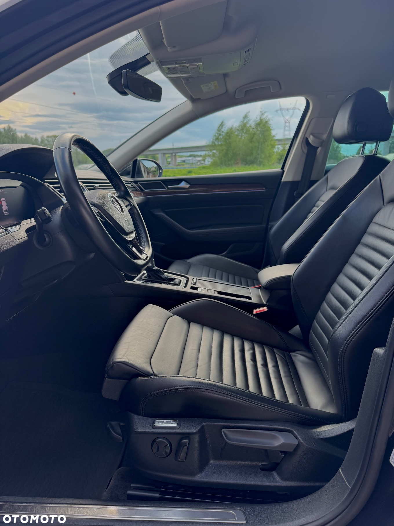 Volkswagen Passat - 14