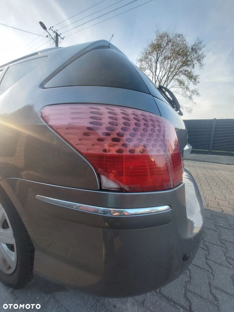 Peugeot 407 2.0 HDI Intense - 11