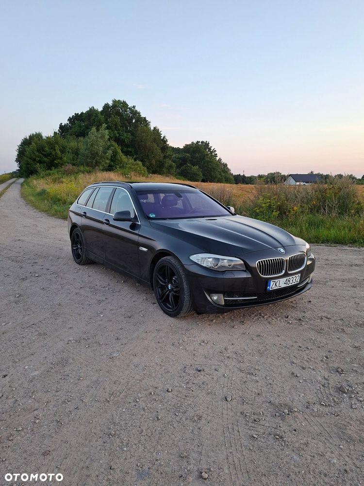 BMW Seria 5 520d - 13