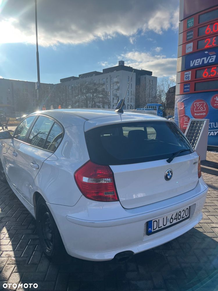 BMW Seria 1 118i - 4