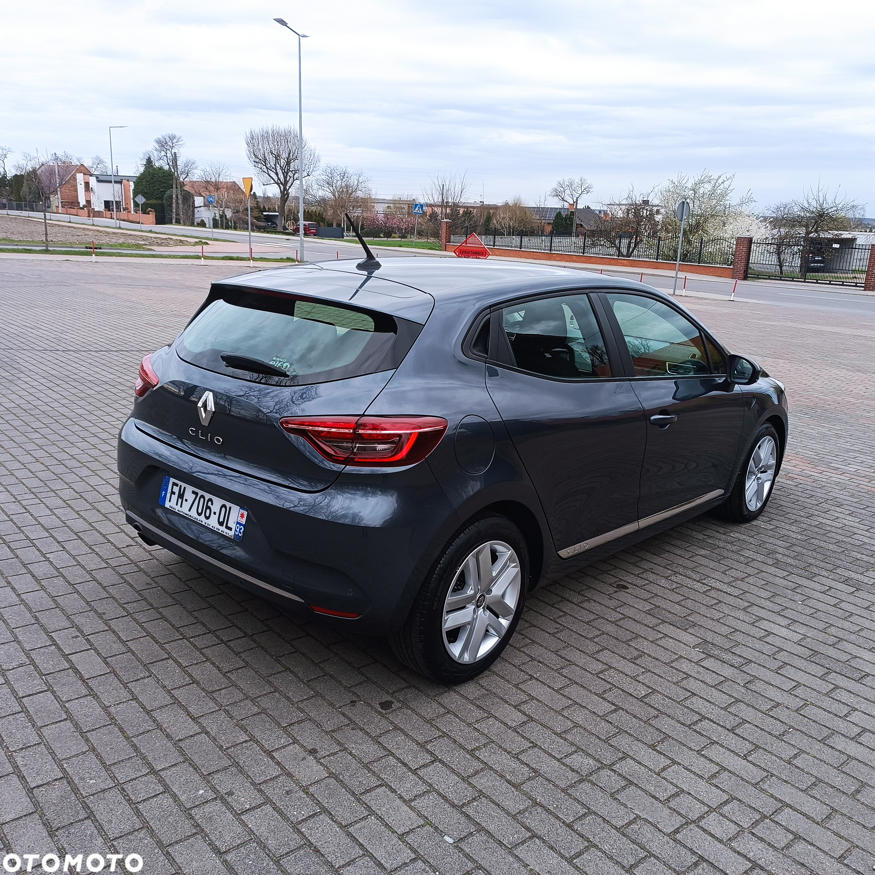 Renault Clio - 15