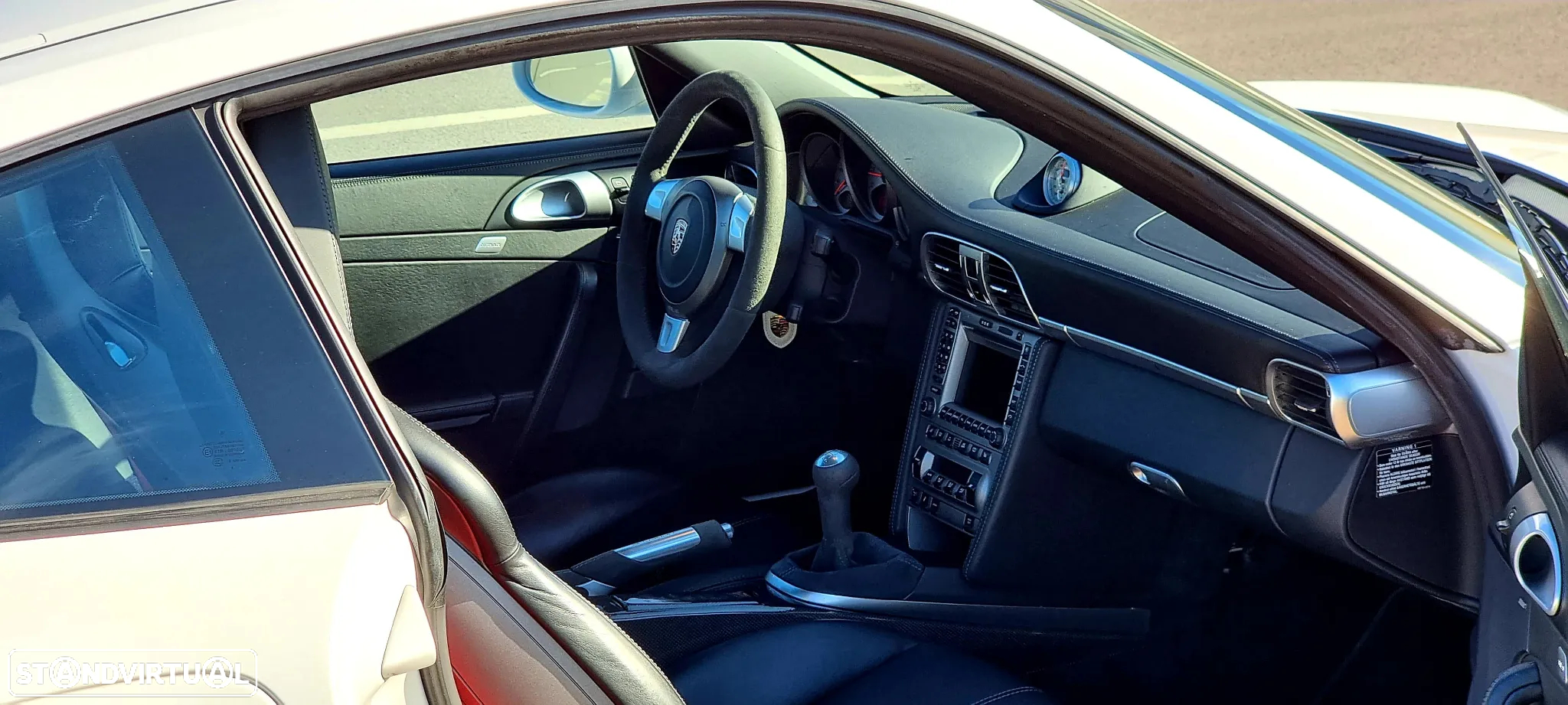 Porsche 911 (997) Turbo - 18