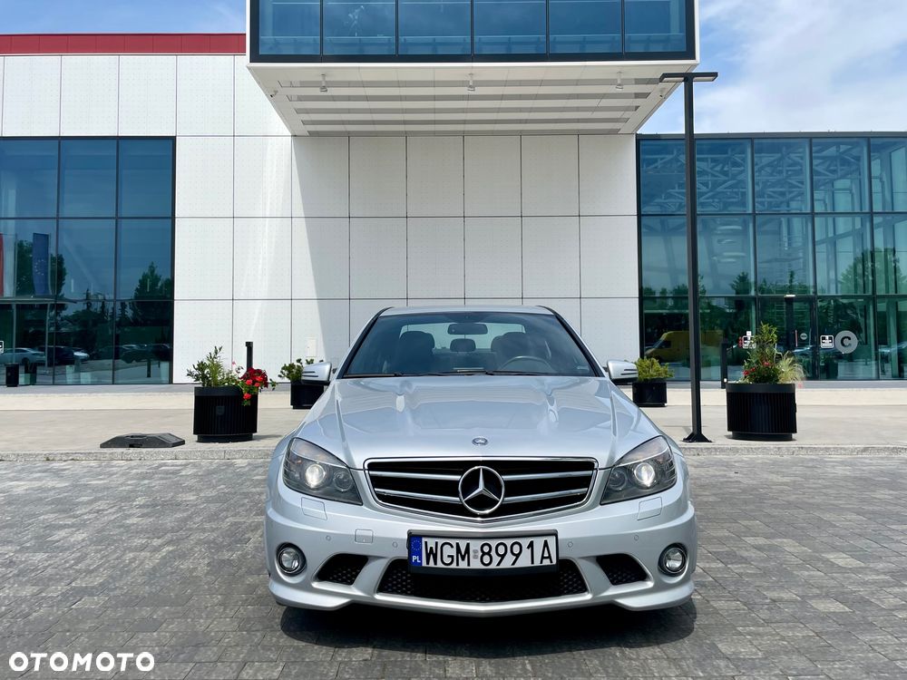 Mercedes-Benz Klasa C 63 AMG - 6