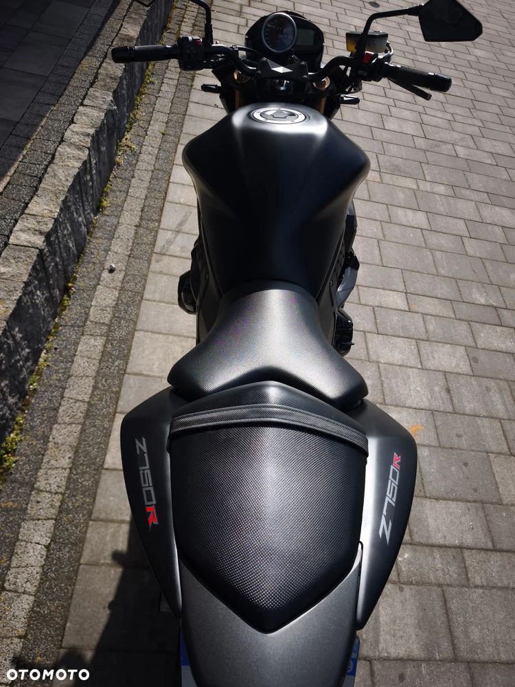 Kawasaki Z - 12