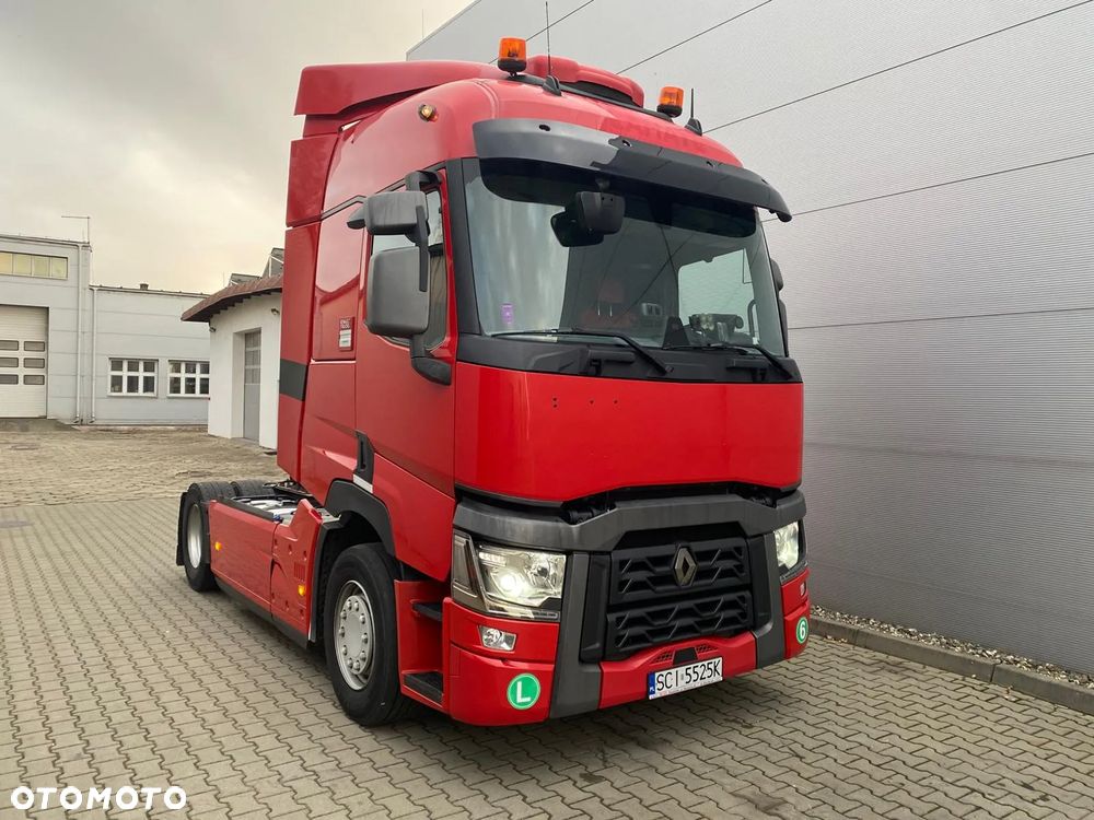 Renault T520 High Cab (Standard) - 15