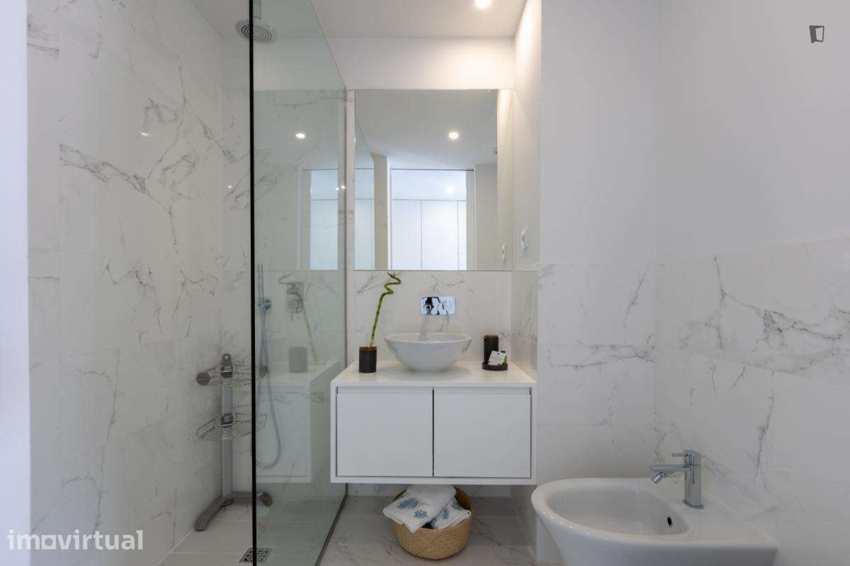 Apartamento com 1 quartos - localizado em Massarelos Porto - Grande imagem: 3/35