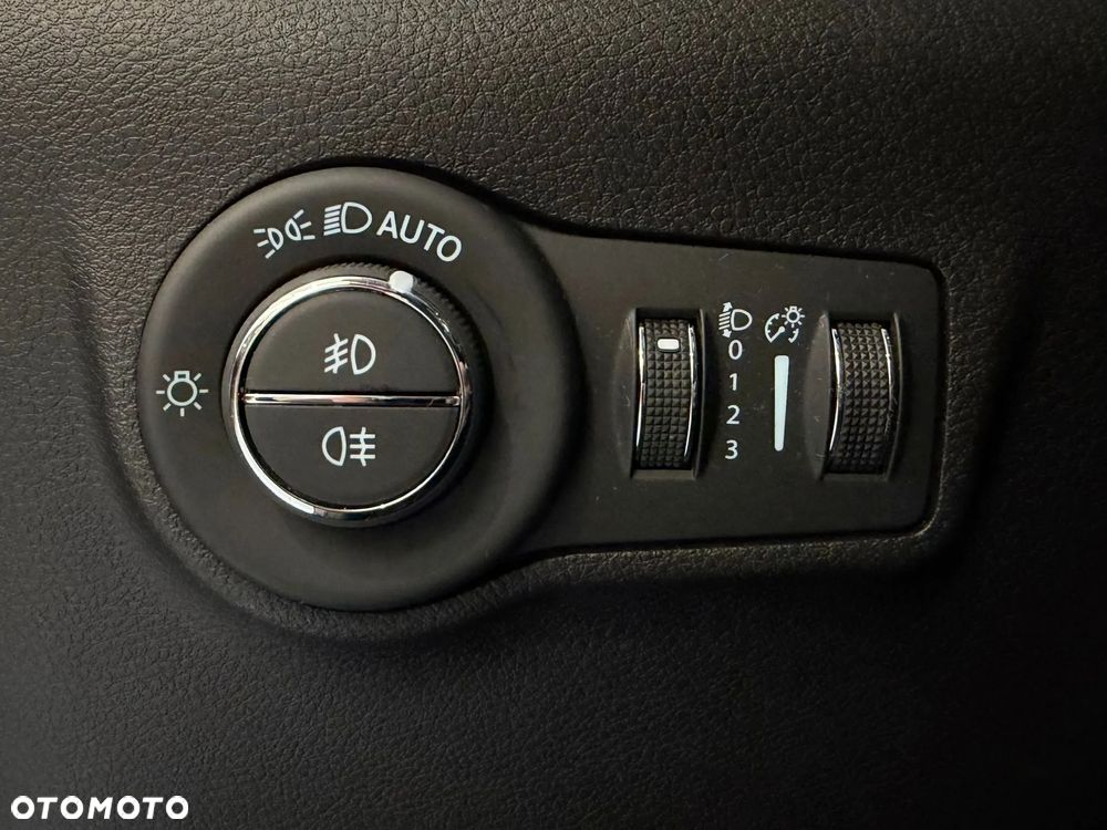 Jeep Compass 1.5 T4 mHEV Altitude FWD S&S DCT - 29