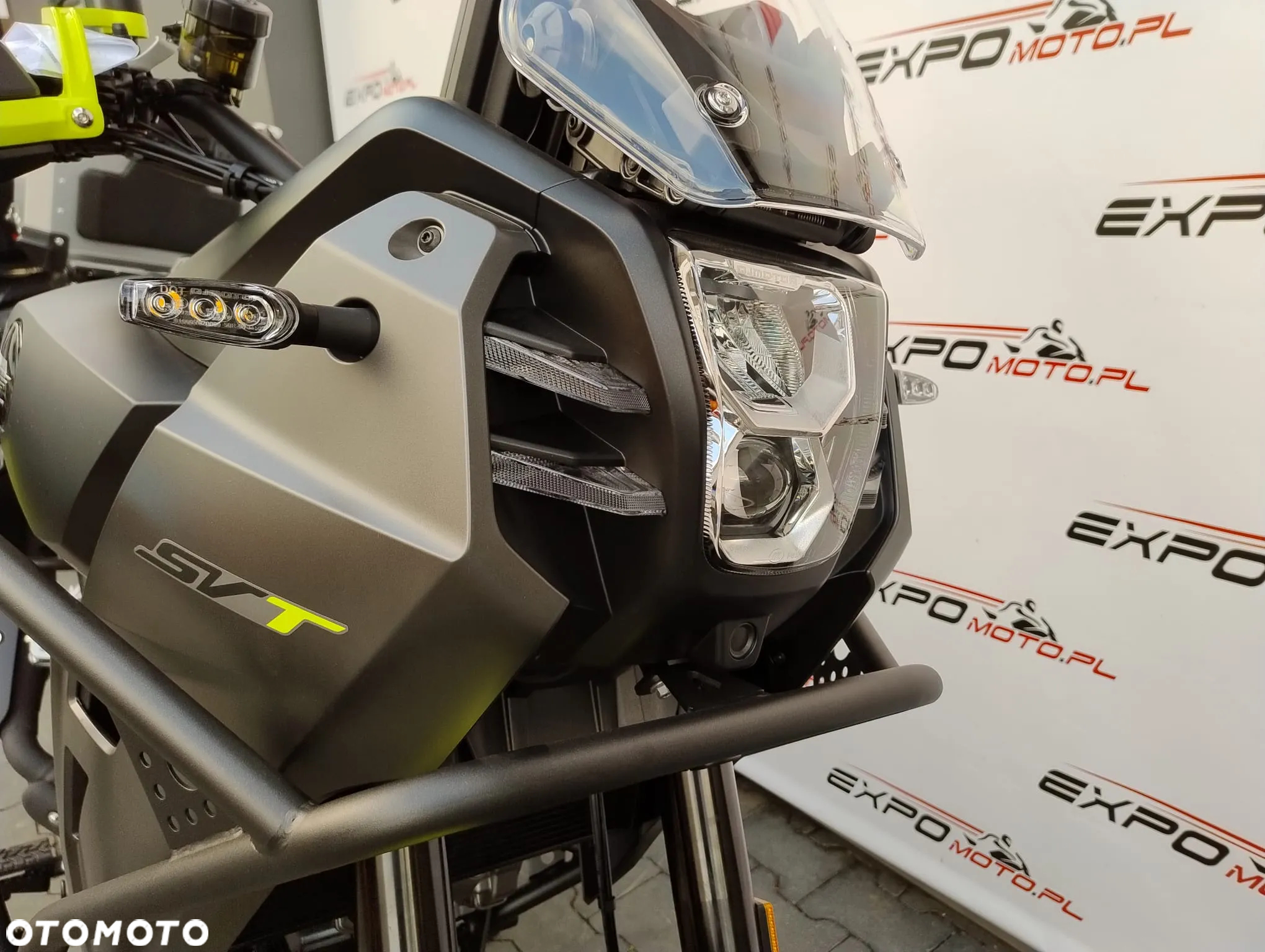 QJMOTOR SVT 650 - 21