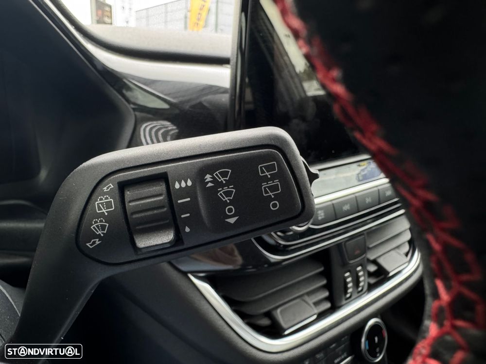 Ford Kuga 1.5 EcoBoost ST-Line - 26