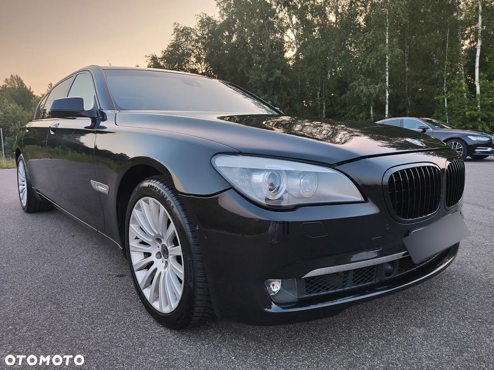 BMW Seria 7 750i L xDrive - 4