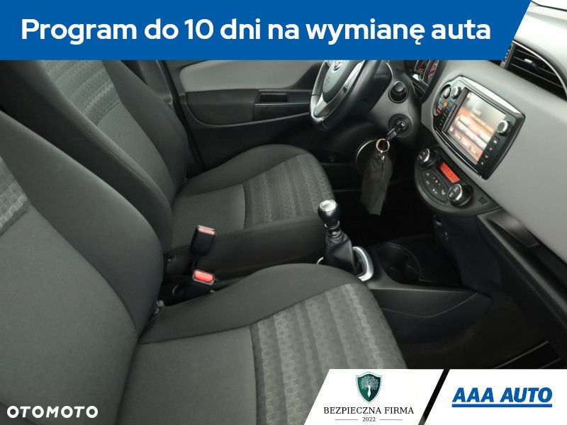 Toyota Yaris - 8