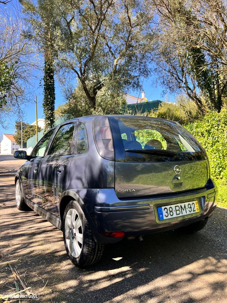 Opel Corsa 1.2 CMON - 2
