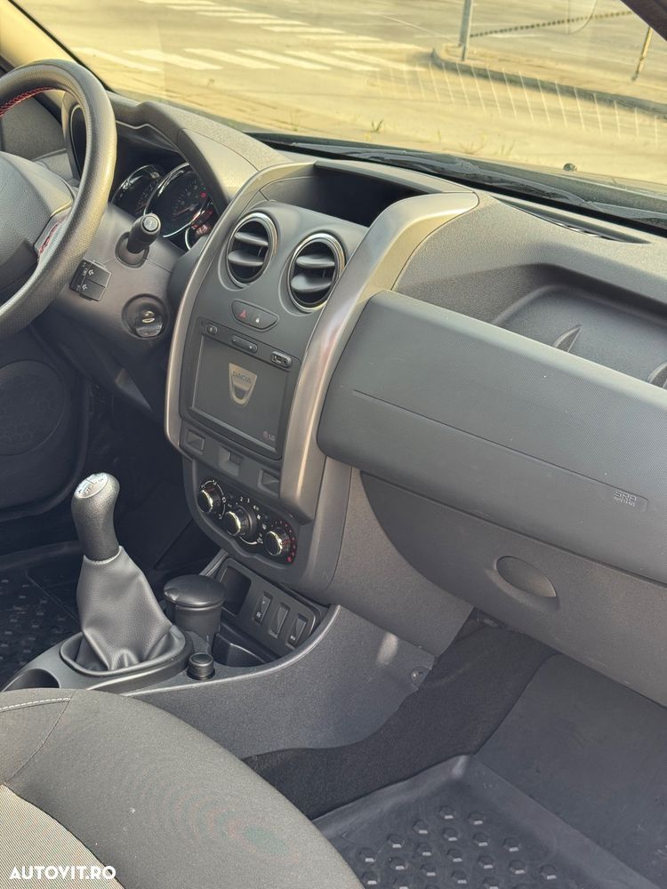 Dacia Duster 1.6 4x2 Laureate - 17