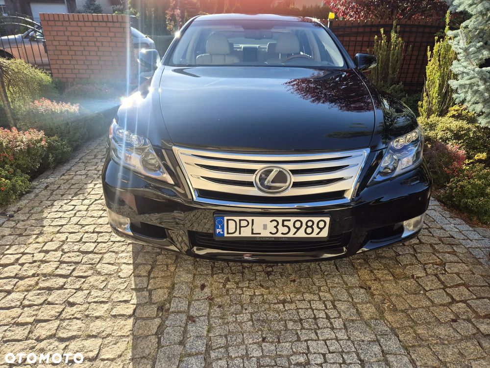 Lexus LS 600h L Superior - 3