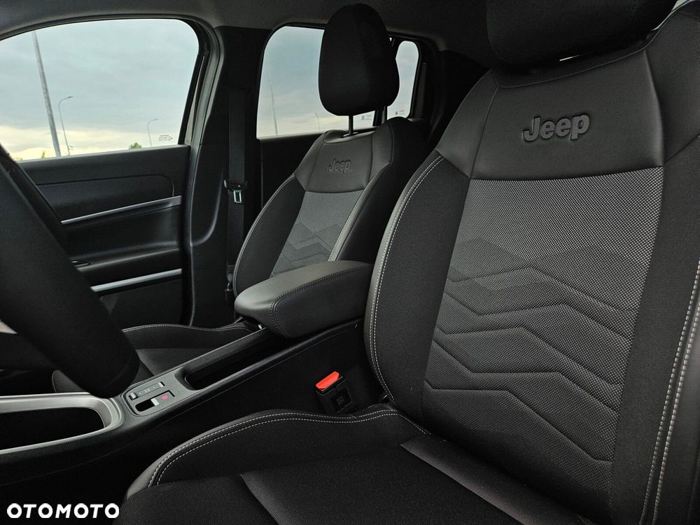 Jeep Avenger 1.2 GSE T3 Altitude Winter Edition FWD - 17