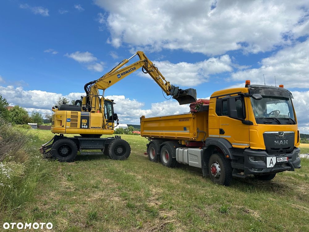 Komatsu /  PW 148-8 / - 1