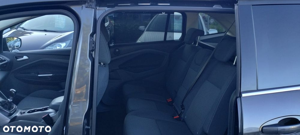 Ford Grand C-MAX 1.6 TDCi Titanium - 23