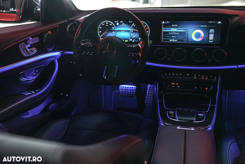 Mercedes-Benz E 300 9G-TRONIC AMG Line - 36