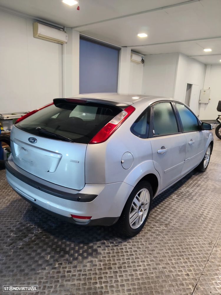 Ford Focus 1.6 TDCi Ghia - 5