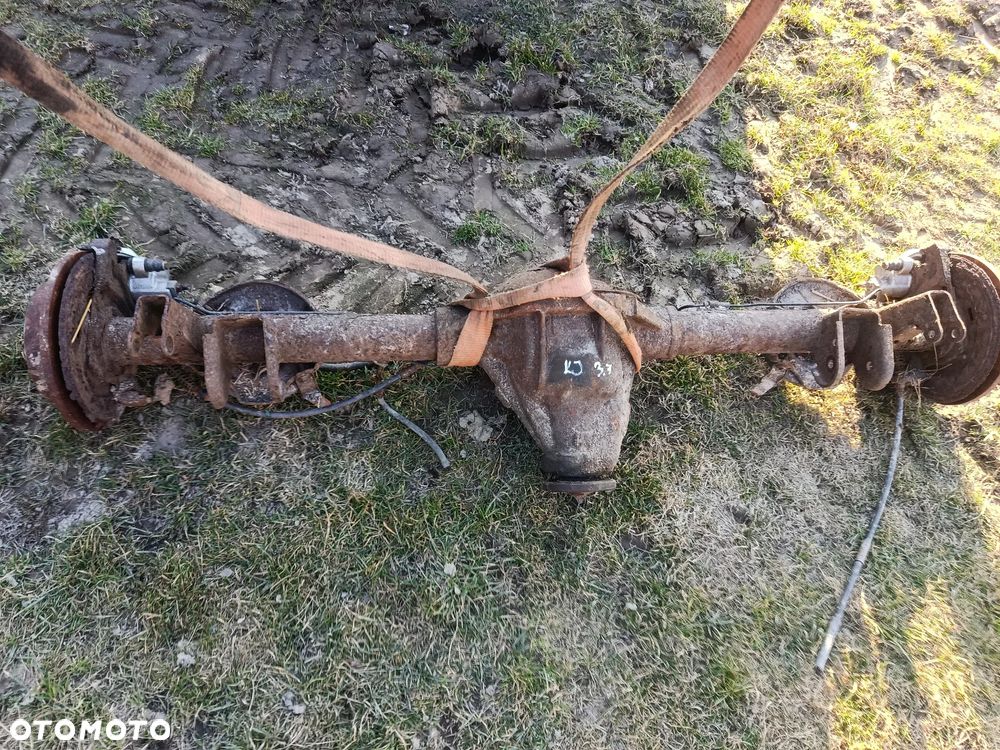 Most tył tylny dyfer kompletny Jeep liberty KJ 3.7