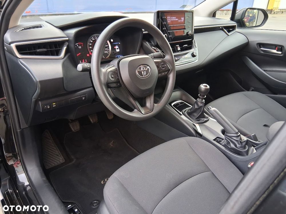 Toyota Corolla 1.6 Active - 11