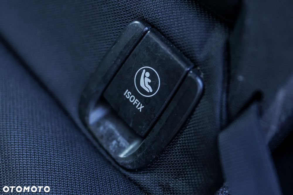 BMW Seria 2 218d - 14