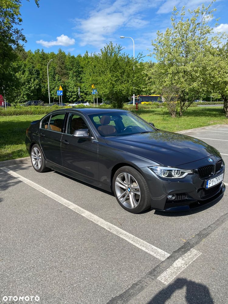 BMW Seria 3 330i xDrive - 3