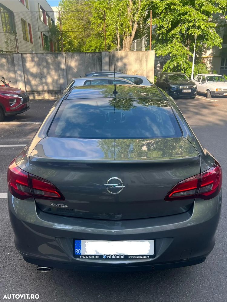 Opel Astra 1.4 Turbo ECOTEC Enjoy - 8