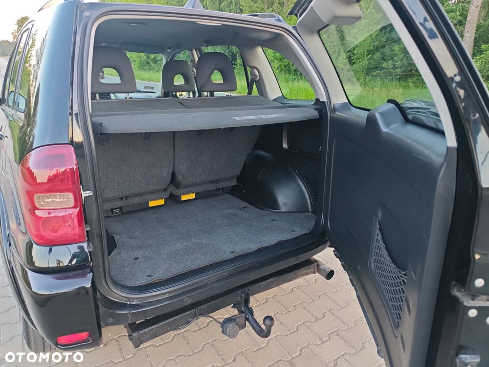 Toyota RAV4 D-4D 4x4 Sol - 16