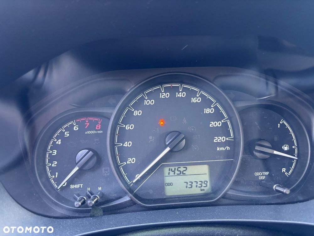 Toyota Yaris 1.5 Active - 11