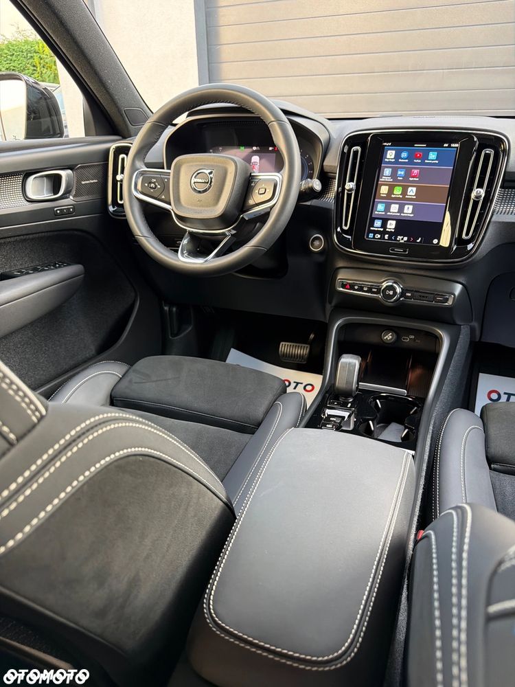 Volvo XC 40 B3 B DKG Ultra Black Edition - 18