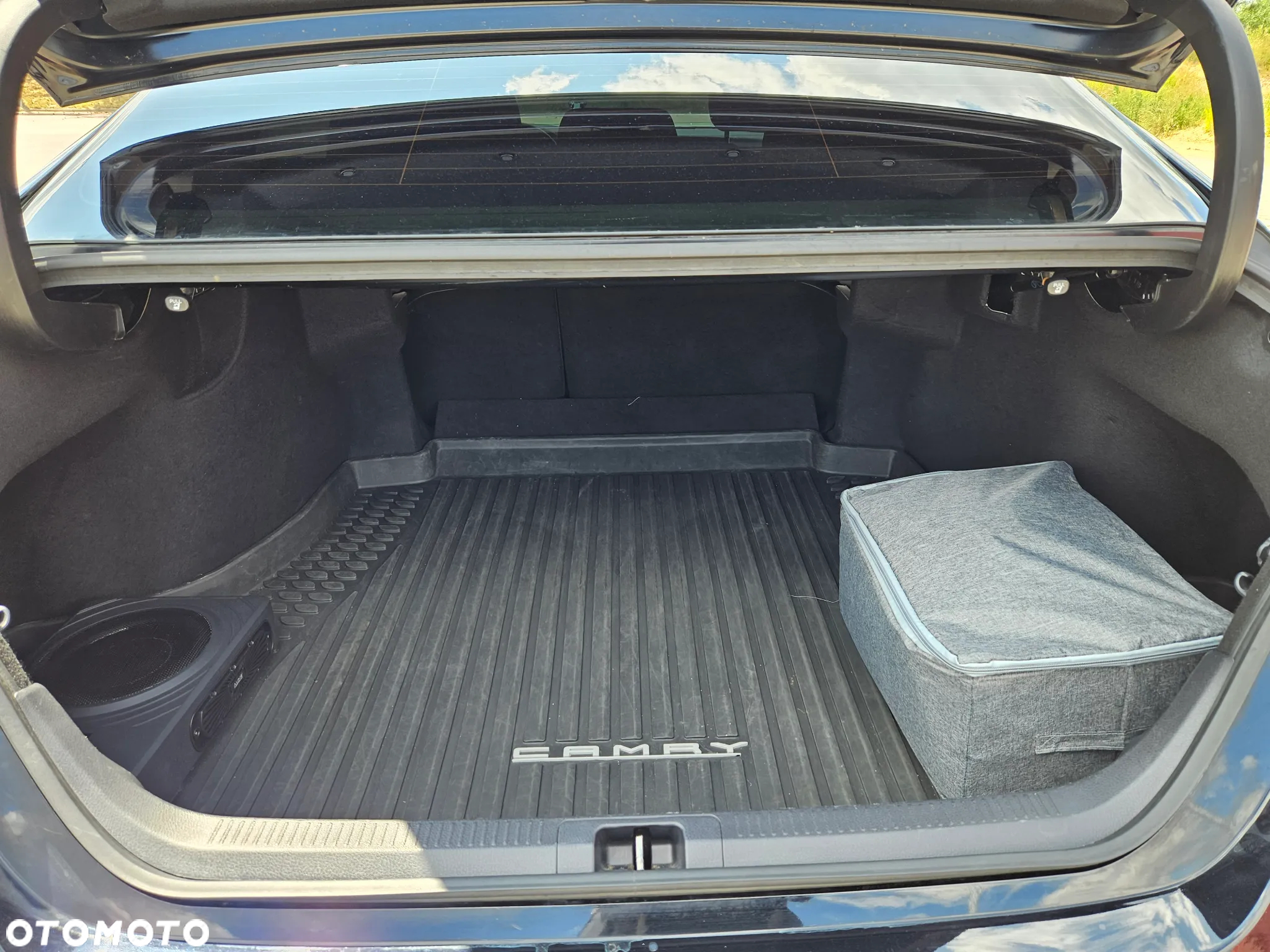 Toyota Camry 2.5 Hybrid Comfort CVT - 27